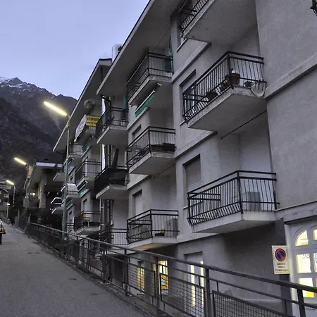 Large Near Cervinia Saint-Vincent